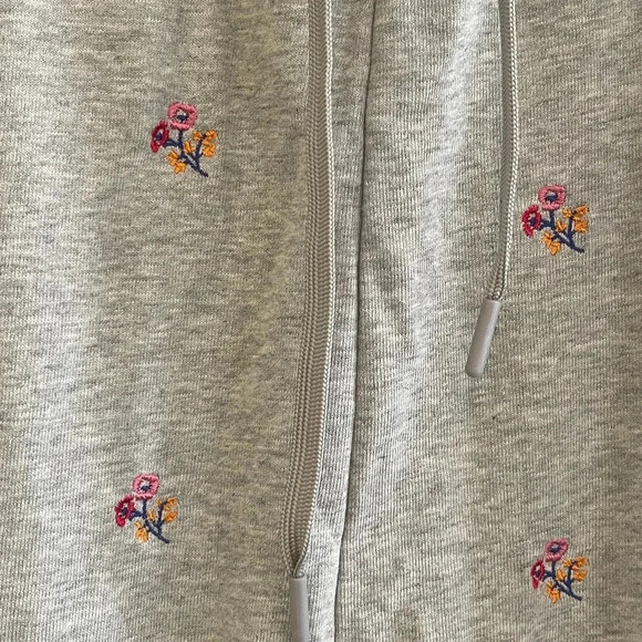 Women’s Draper James Natalie sweatpants in Viola gray embroidered floral XXL - Picture 4 of 6